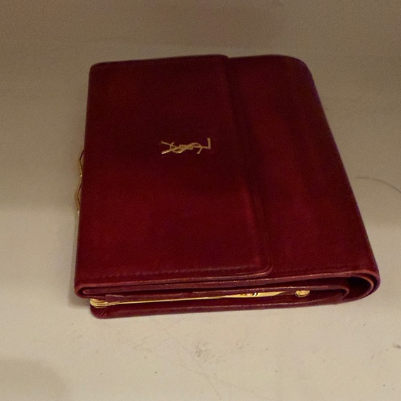 YSL Red Leather kiss lock Clutch - Picture 3 of 6